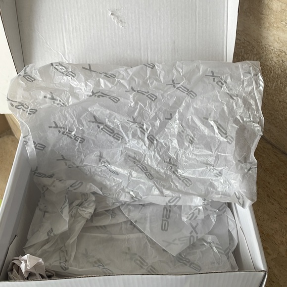 NWT Gorgeous Brand New Sandals with Black Shimmers. - Picture 15 of 15